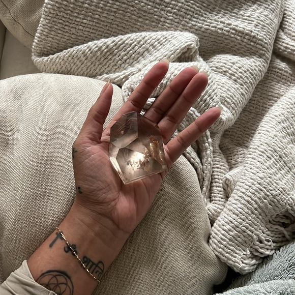 smoky quartz rutile w/ golden healer inclusions - Picture 10 of 16